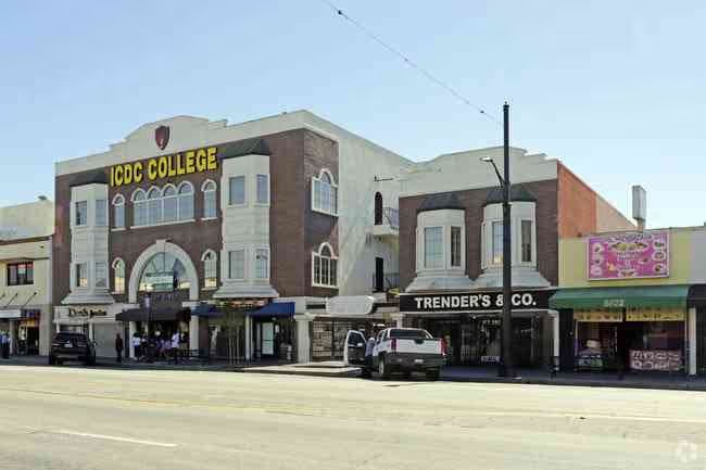 Commercial property photo in Huntington Park, CA