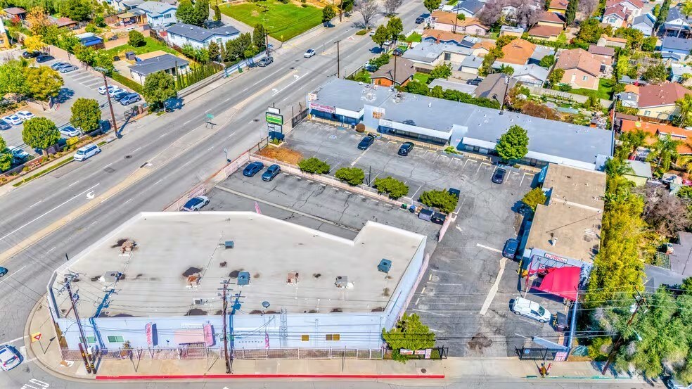 Commercial property photo in Monterey Park, CA
