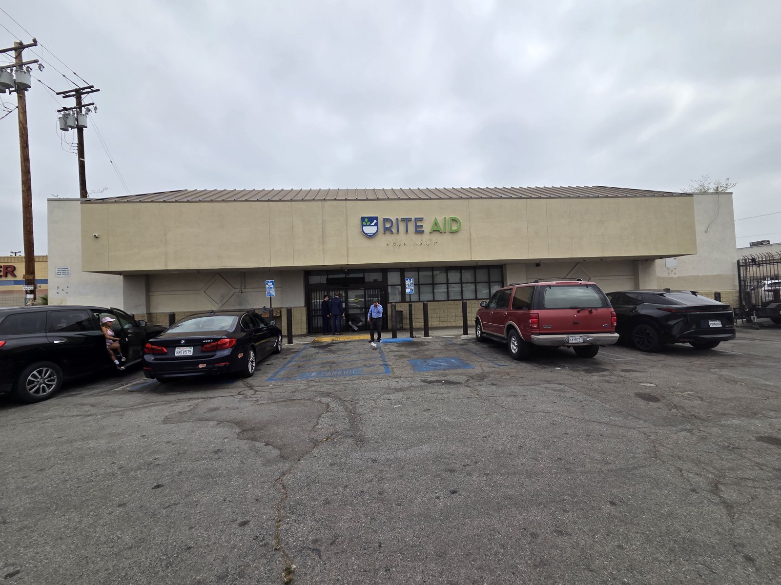 South LA Retail — photo 2