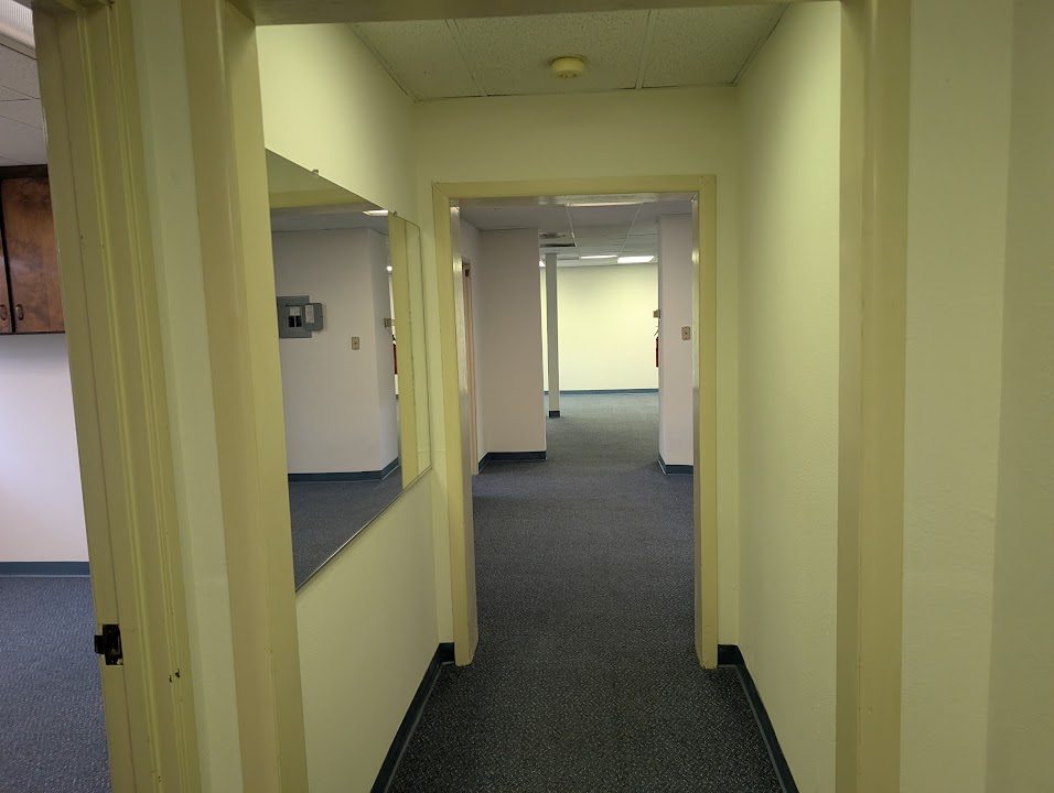 Unit 203 PT space office / medical space in Gardena